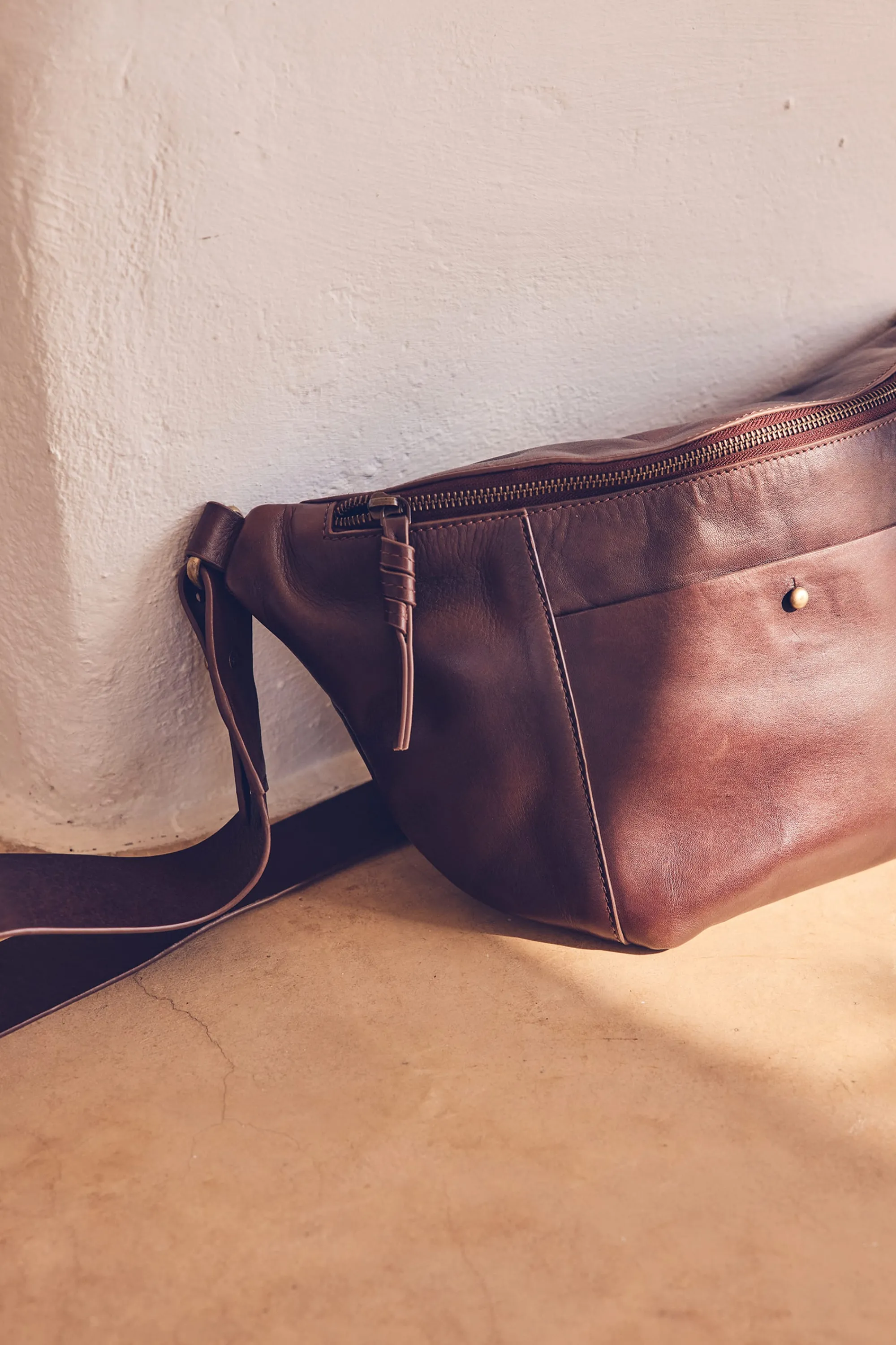 Maison 123 Les Sacs>GABRIEL BANANE XL CHOCOLAT