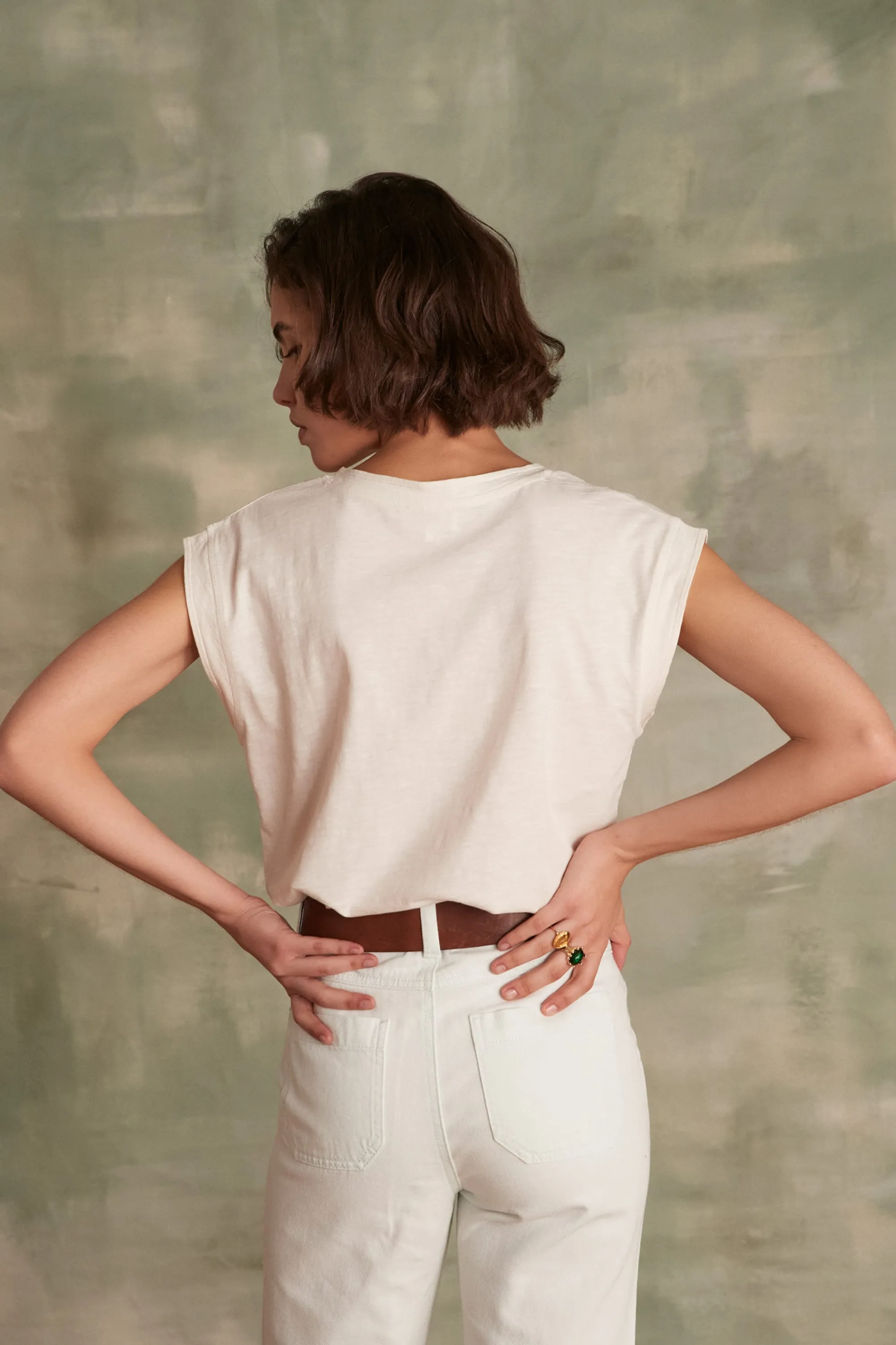 Maison 123 T-Shirts Col V | T-Shirts Blancs>T-shirt DELYA Produit labellisé We Care mettant en avant l'utilisation de matières plus responsables et la valorisation de la production locale CREME